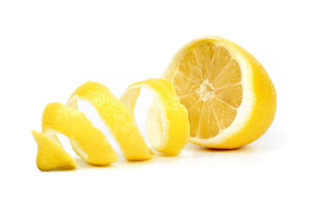 الليمون للبشرة الدهنية الليمون للبشرة الدهنية