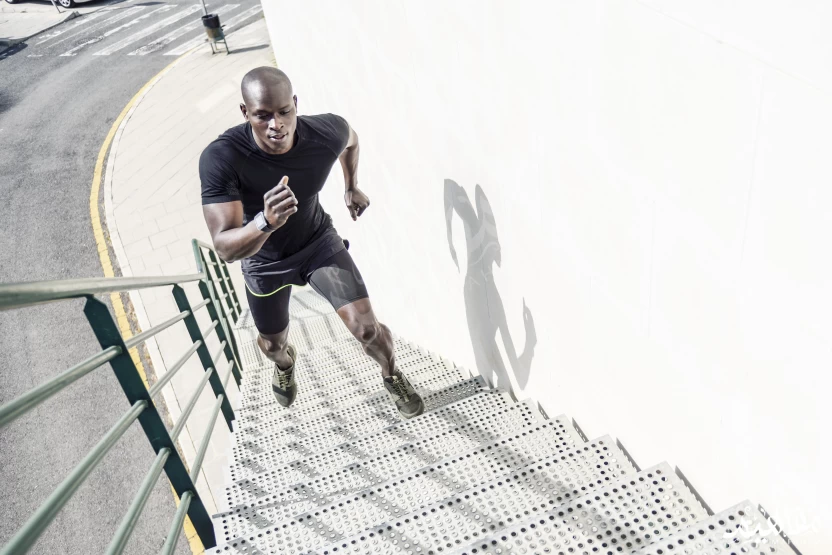 صعود الدرج صعود الدرج