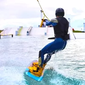 فوائد ركوب الأمواج بالطائرة الورقية فوائد ركوب الأمواج بالطائرة الورقية