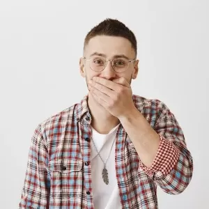 وصفات طبيعية لتفتيح ما حول الفم وصفات طبيعية لتفتيح ما حول الفم