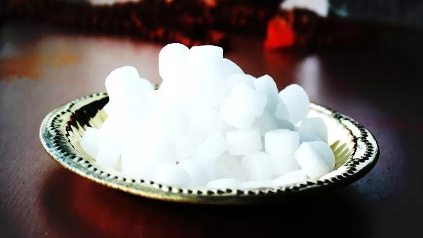 مكعبات الكافور الطبيعي مكعبات الكافور الطبيعي